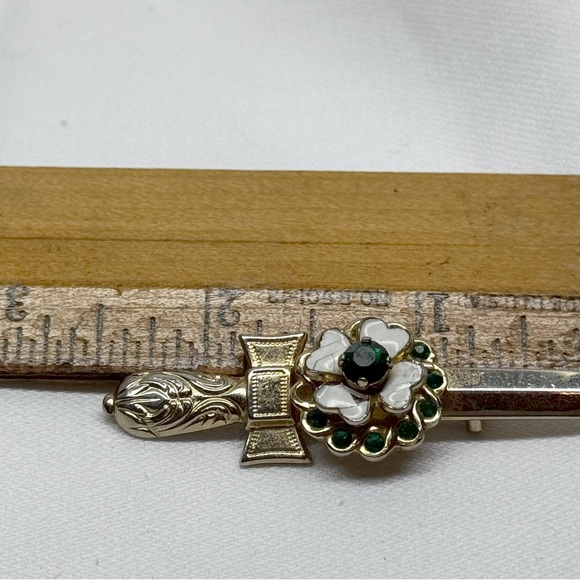 Vintage Coro Sword Brooch with Enamel Flower and Green Rhines Circa 1960s - Picture 2 of 5